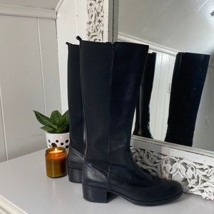 Bandolino Black Leather Boots